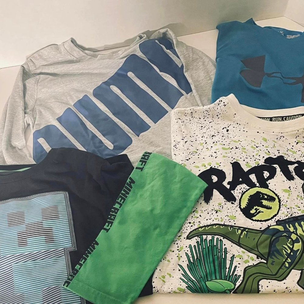 BOYS sz. 10-12.~  4 T-SHIRTS~~  MINECRAFT~~LEGO~~PUMA~~HEATGEAR.  Good Used Cond